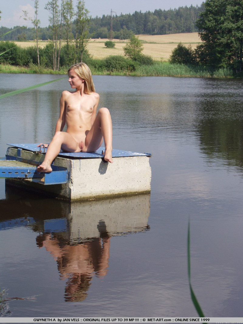 Emily in 'Live Beauty Statues Emily' via - 11 Emily in 'Live Beauty Statues Emily' via - 11